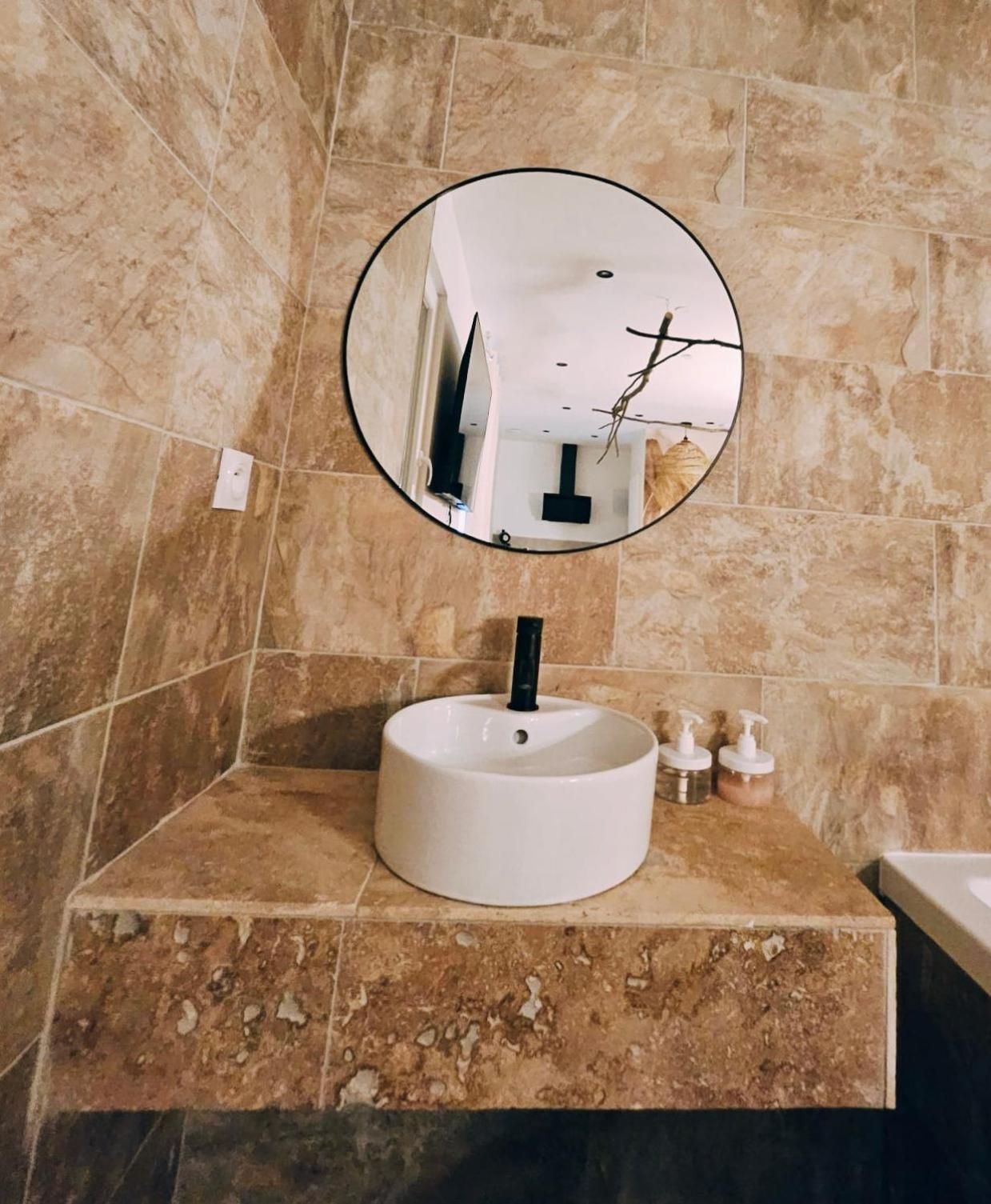 L'Experience Love Room Saint-Jean-Bonnefonds 외부 사진