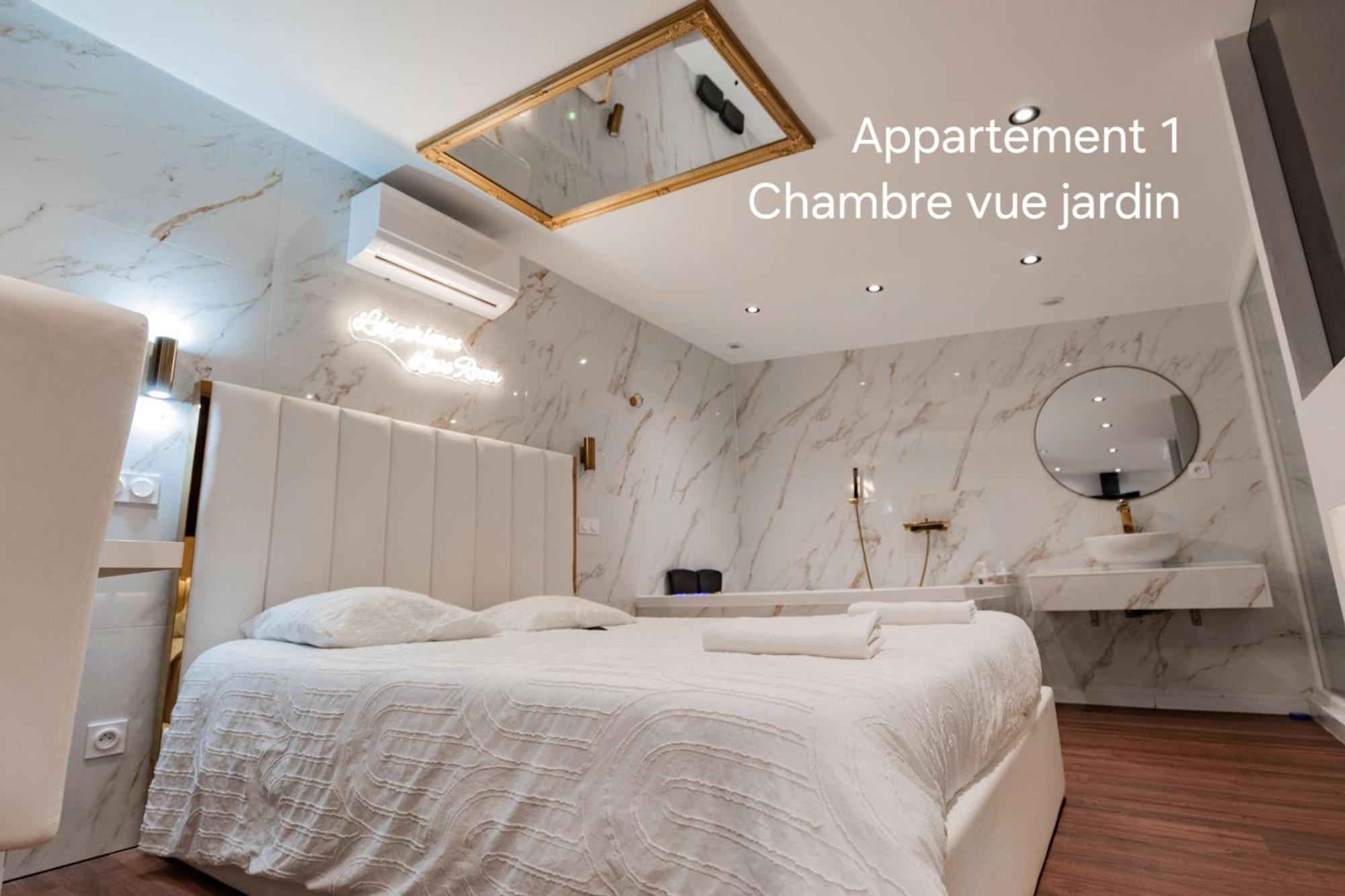 L'Experience Love Room Saint-Jean-Bonnefonds 외부 사진