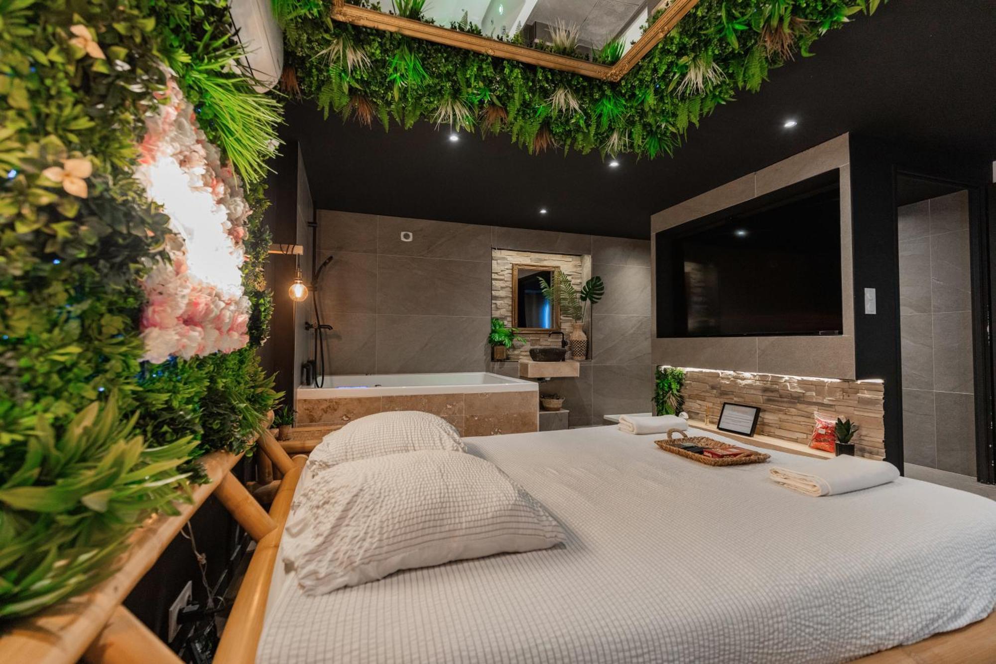 L'Experience Love Room Saint-Jean-Bonnefonds 외부 사진